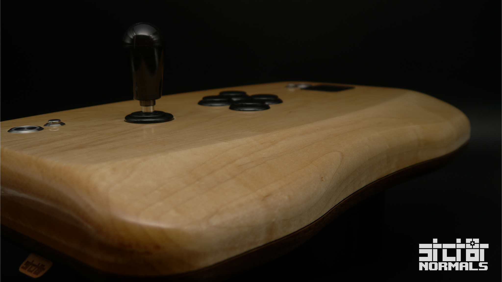 Seoul Brother in natural finish. Front-side view