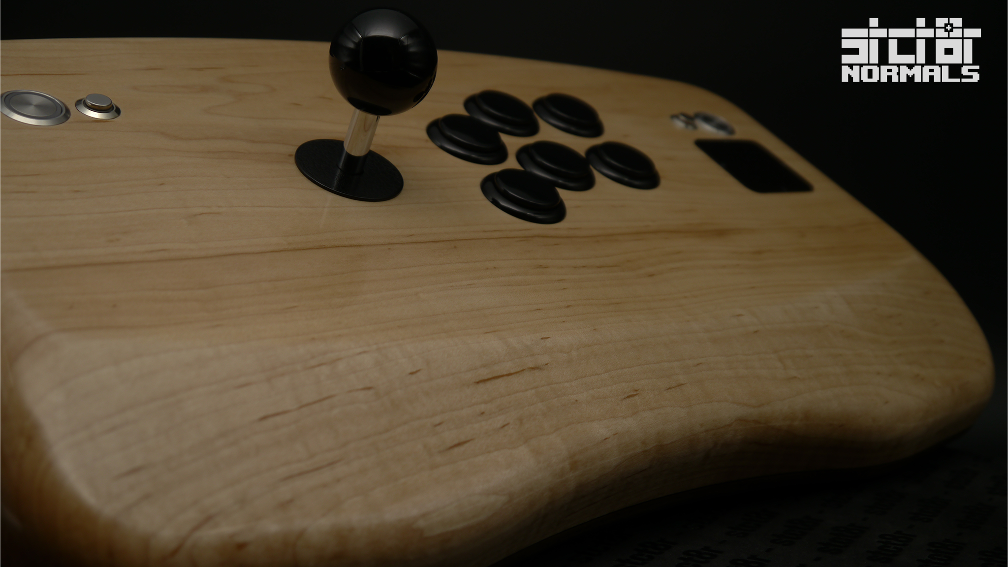 Metropolitan in natural finish. Front-left view