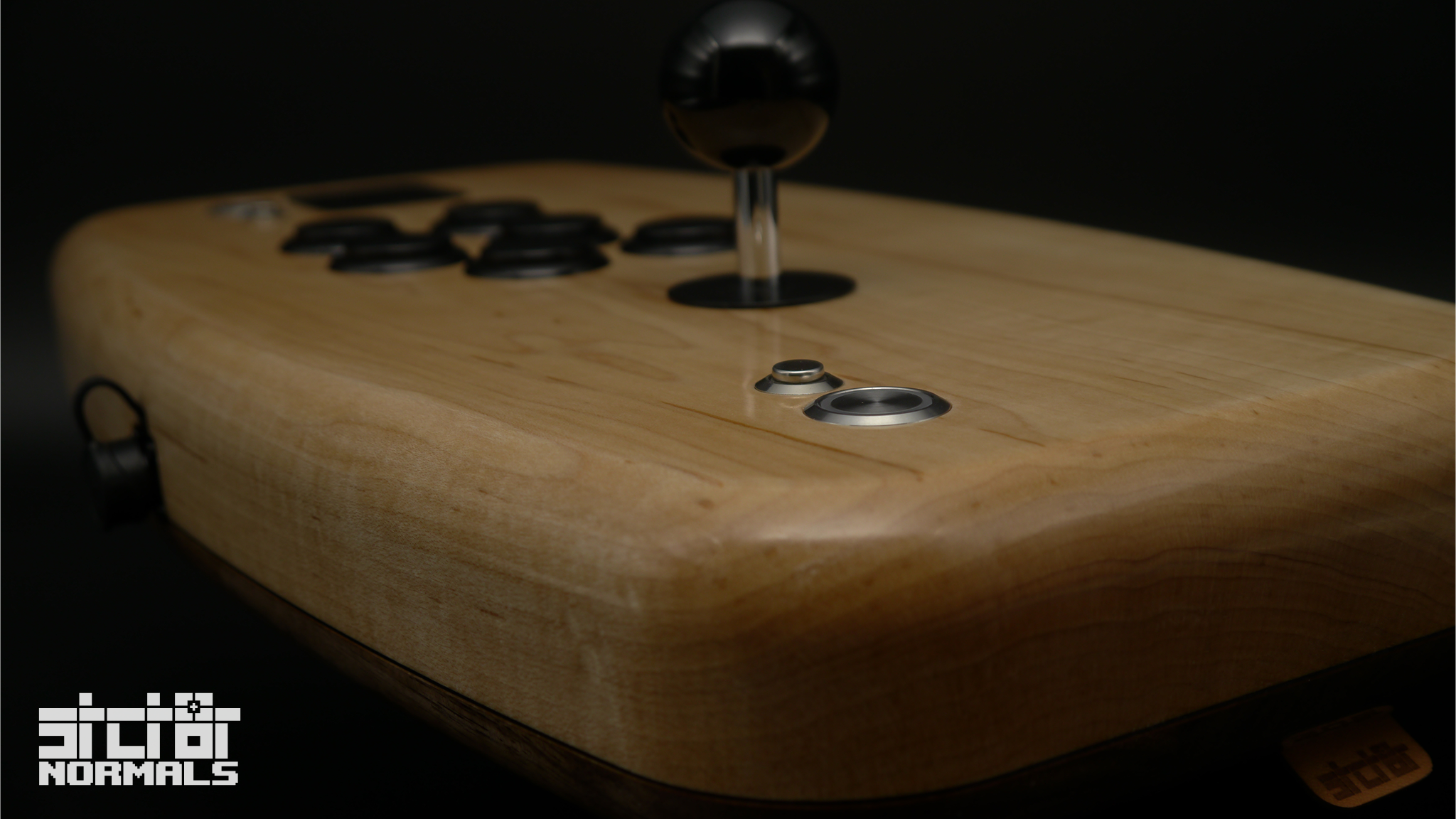 Metropolitan in natural finish. Rear-side view